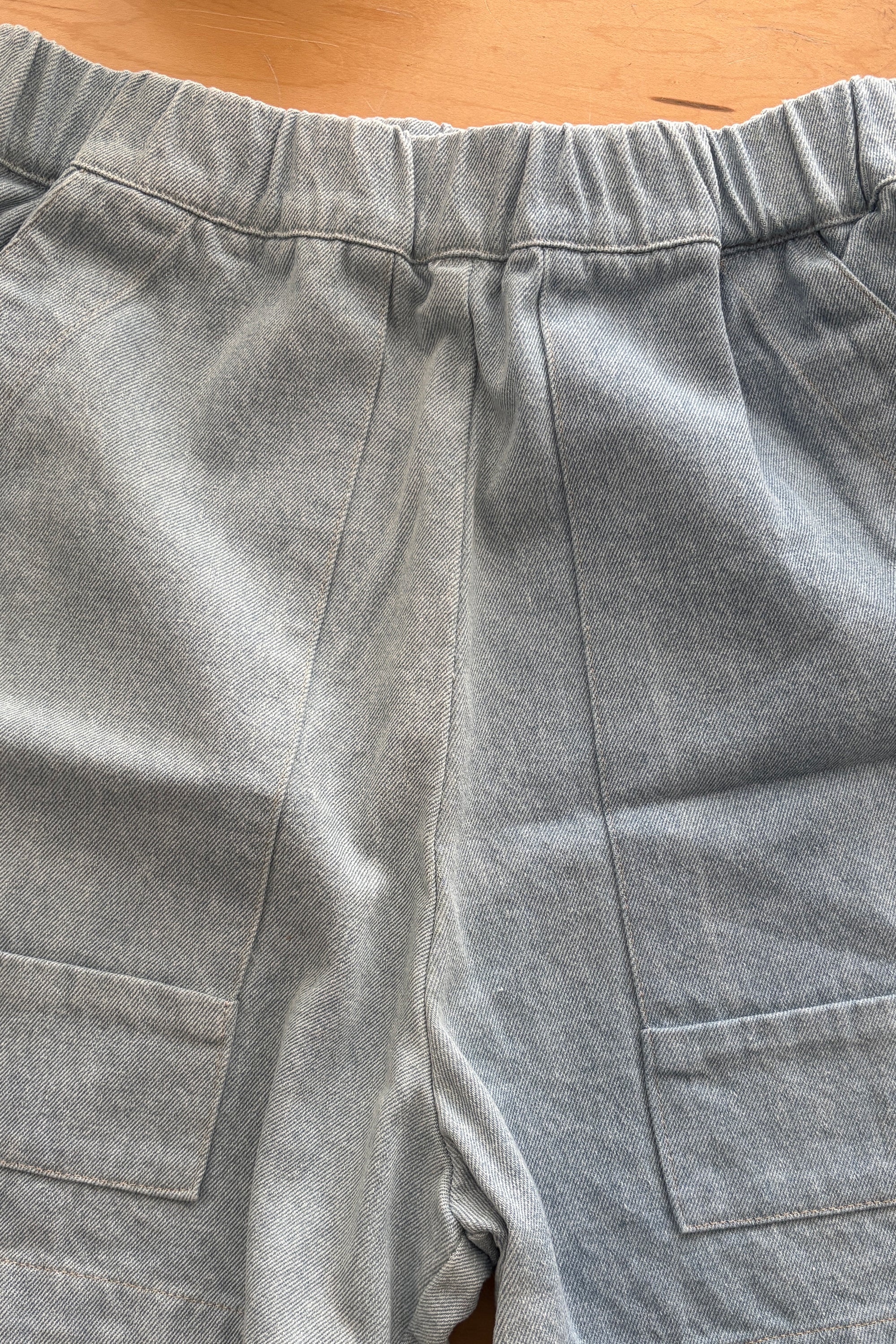 Seconds - Sky Field Short (size M)